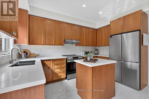 571 Reeves Way Boulevard, Whitchurch-Stouffville, ON 