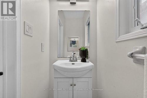 571 Reeves Way Boulevard, Whitchurch-Stouffville, ON 