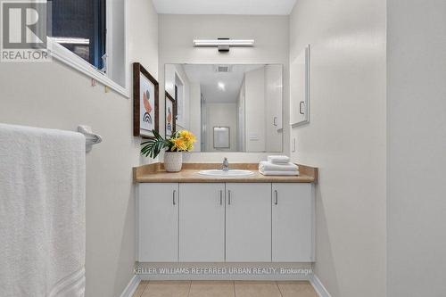 571 Reeves Way Boulevard, Whitchurch-Stouffville, ON 