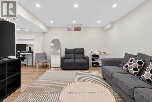 571 Reeves Way Boulevard, Whitchurch-Stouffville, ON 