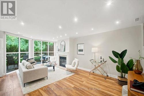 Th18 - 100 Arbors Lane, Vaughan, ON 