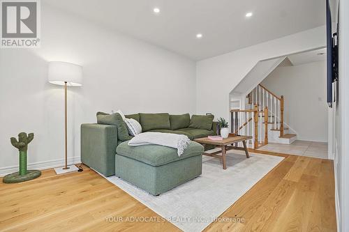 14 La Neve Avenue, Vaughan, ON 