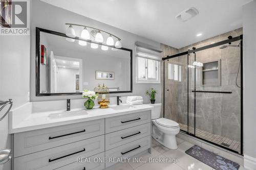 52 Fenwick Crescent, Markham, ON 