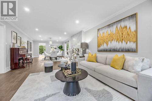 52 Fenwick Crescent, Markham, ON 