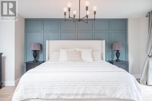823 Laurier Avenue, Milton, ON 