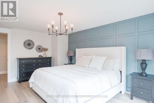 823 Laurier Avenue, Milton, ON 