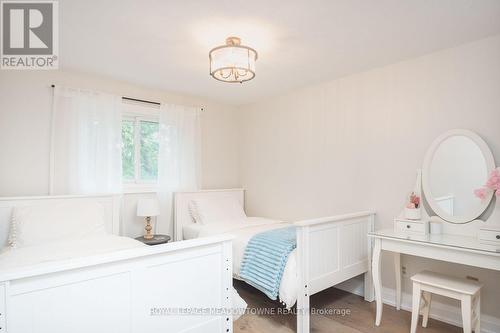 823 Laurier Avenue, Milton, ON 