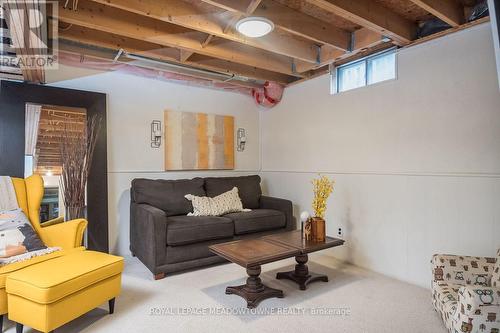 823 Laurier Avenue, Milton, ON 