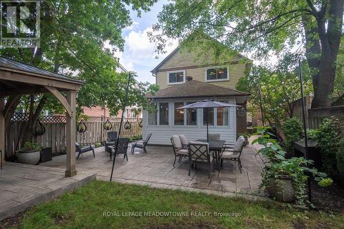 823 Laurier Avenue, Milton, ON 
