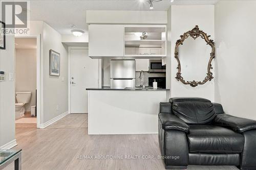 807 - 2391 Central Park Drive, Oakville, ON 