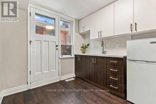 2 Munhall Road, Toronto, ON 