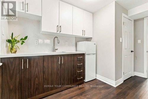 2 Munhall Road, Toronto, ON 