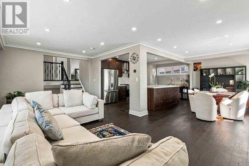 2 Munhall Road, Toronto, ON 