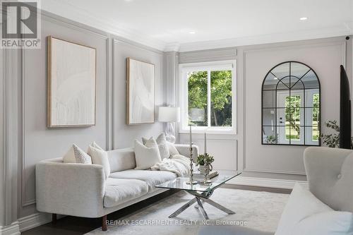 513 Maplehurst Avenue, Oakville, ON 