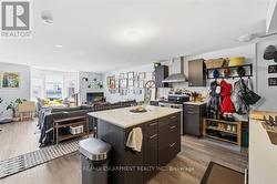 Upper floor unit: 2 levels (#3) - 