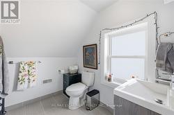 Upper floor unit: 2 levels (#3) - 