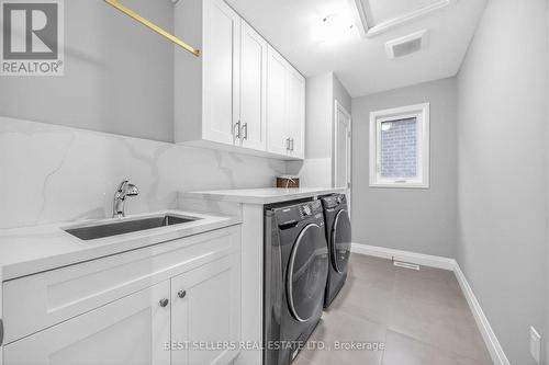 395 Klein Circle, Hamilton, ON 