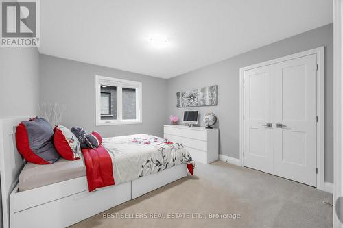 395 Klein Circle, Hamilton, ON 