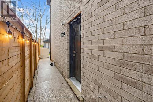 395 Klein Circle, Hamilton, ON 
