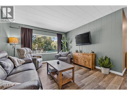 717 Larsen Road, Salmo, BC 