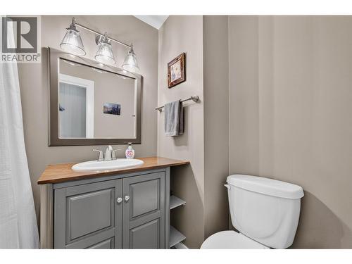717 Larsen Road, Salmo, BC 
