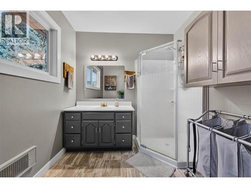 717 Larsen Road, Salmo, BC 