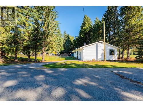 717 Larsen Road, Salmo, BC 