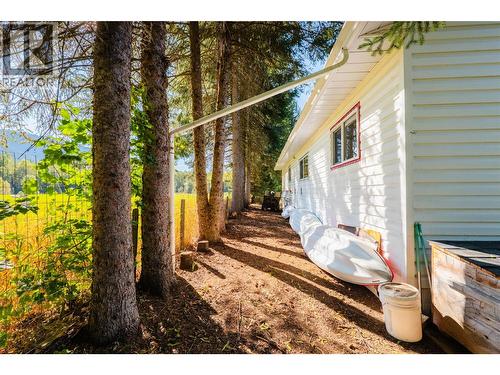 717 Larsen Road, Salmo, BC 