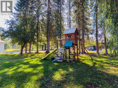717 Larsen Road, Salmo, BC 