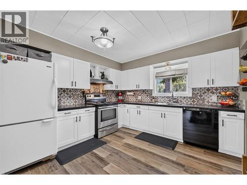 717 Larsen Road, Salmo, BC 