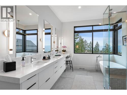 2196 Aster Court, Kamloops, BC 
