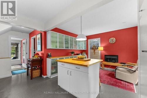 14 Sandwell Crescent, Ottawa, ON 