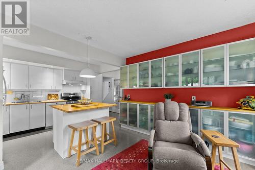 14 Sandwell Crescent, Ottawa, ON 