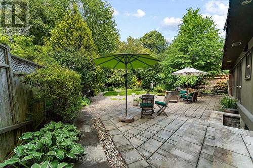 14 Sandwell Crescent, Ottawa, ON 