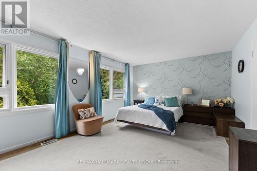 14 Sandwell Crescent, Ottawa, ON 
