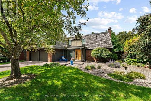14 Sandwell Crescent, Ottawa, ON 
