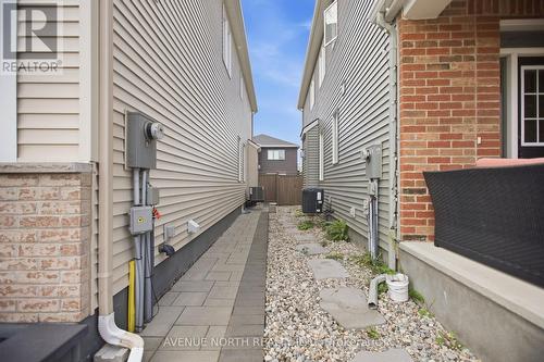 834 Regulus Ridge, Ottawa, ON 