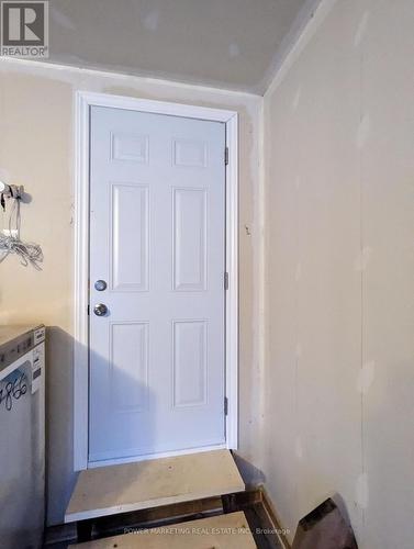 208 ALEX POLOWIN AVENUE , Ottawa, Ontario K2J 6E8 2