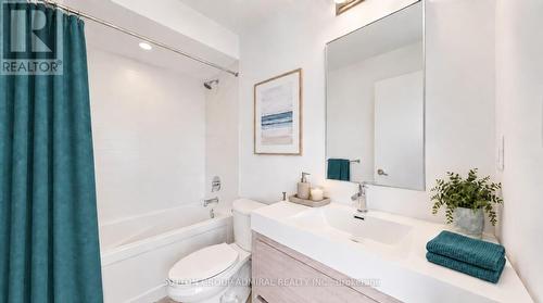 2nd Floor Main Bathroom - 1 - 70 Green Gardens Boulevard, Toronto, ON 