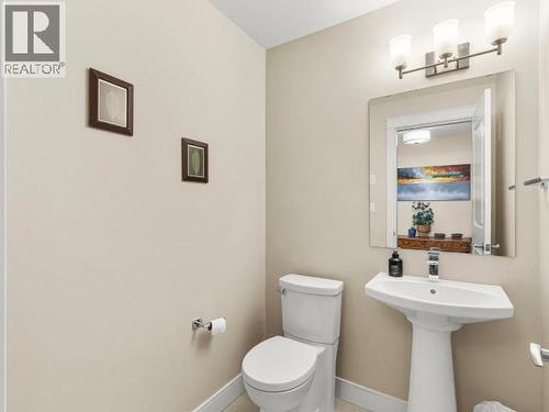 201-38 Waterfront Place, Whitehorse, YT 