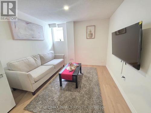 1318 Apollo Street, Oshawa, ON 