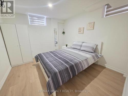 1318 Apollo Street, Oshawa, ON 