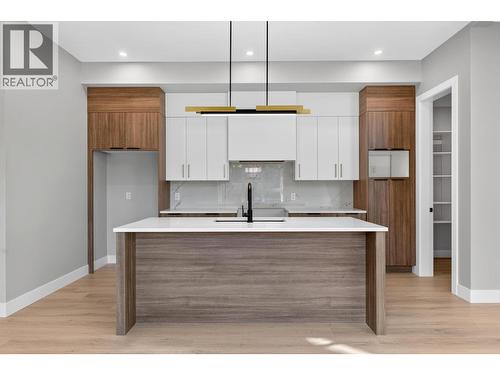 757 Barnaby Road Unit# 3, Kelowna, BC 
