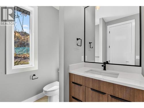 757 Barnaby Road Unit# 3, Kelowna, BC 
