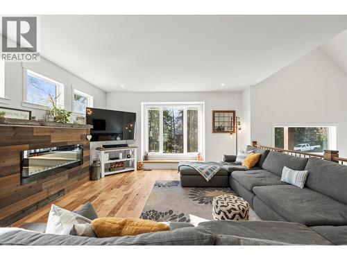 3200 20 Street Ne, Salmon Arm, BC 