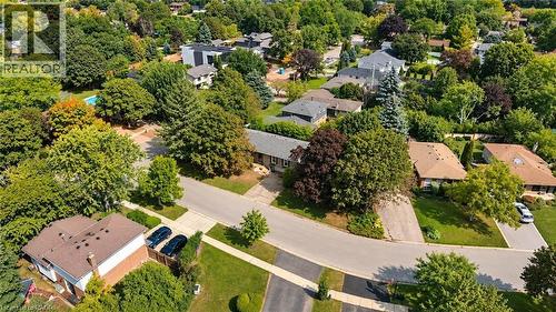 Mature tree-lined street with established residential properties - 2490 Yarmouth Crescent, Oakville, ON 