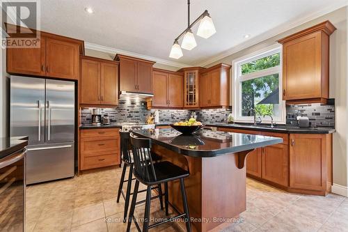 653 Panchara Place, Waterloo, ON 