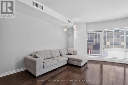 203 - 234 Rideau Street, Ottawa, ON 