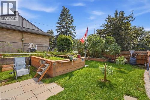 21 Oakwood Avenue, Kitchener, ON 