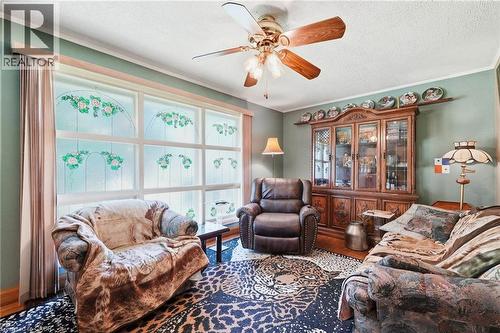21 Oakwood Avenue, Kitchener, ON 